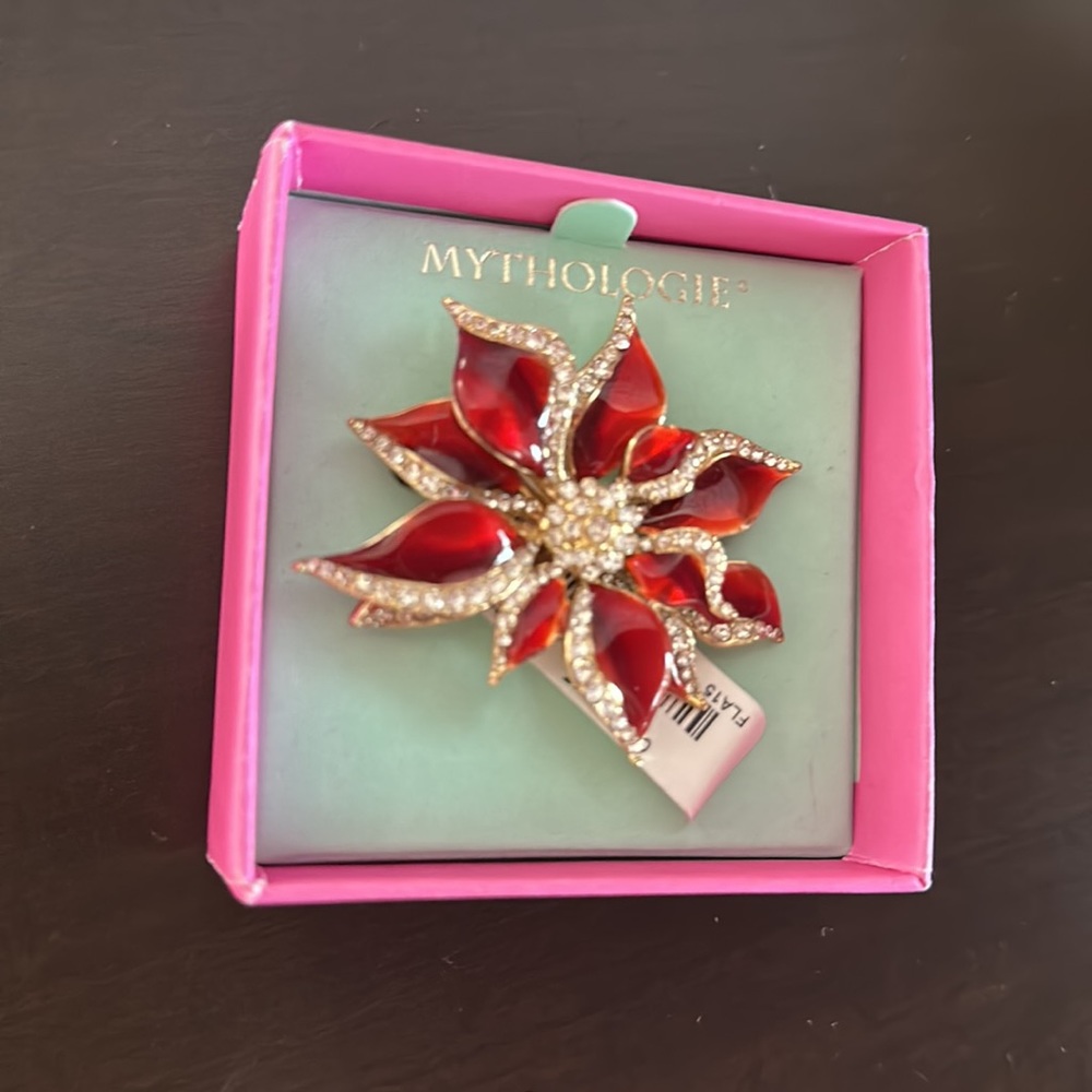 À brooch - Picture 2 of 4